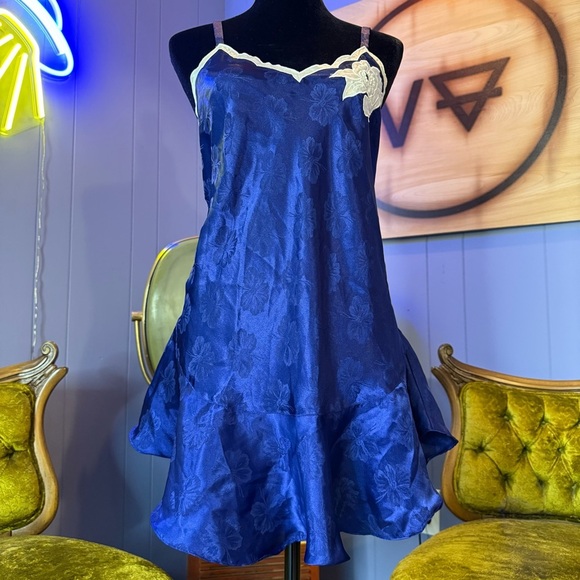 Vintage 80s Victoria’s Secret Royal Blue Floral Satin Flared Slip Dress - Picture 3 of 9